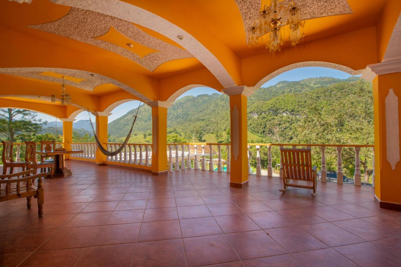 Hotel El Mirador De Tansu Lanquín Zewnętrze zdjęcie