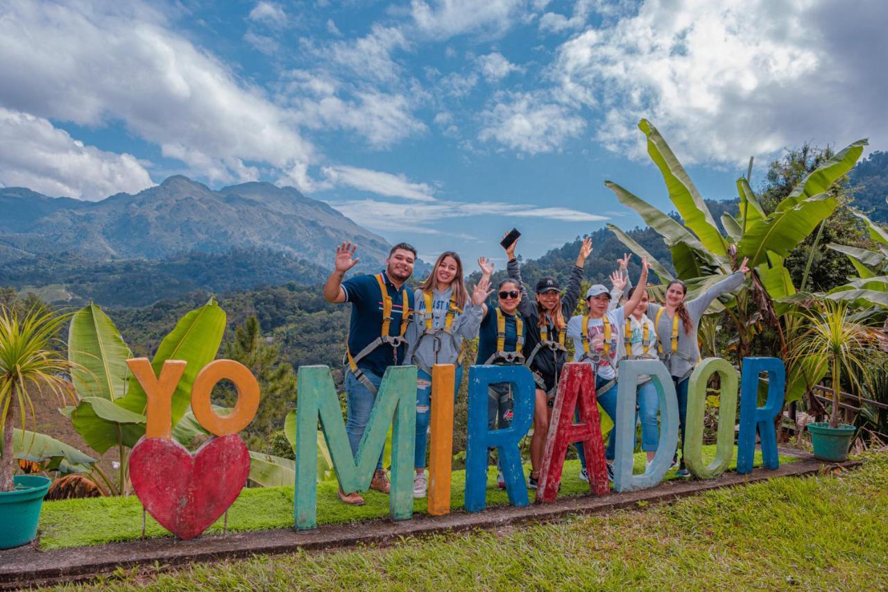 Hotel El Mirador De Tansu Lanquín Zewnętrze zdjęcie
